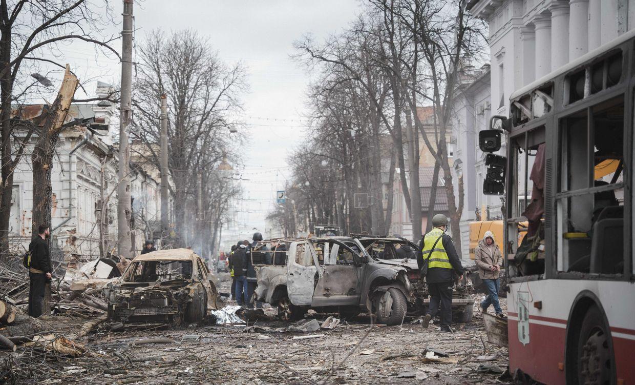 'Everything was black' — Russia strikes downtown Sumy filled with people on Palm Sunday, killing dozens