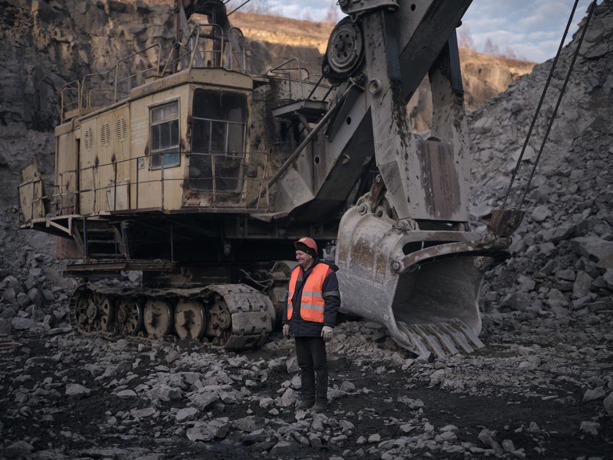 US softens demands on Ukraine minerals deal after Washington talks, Bloomberg reports