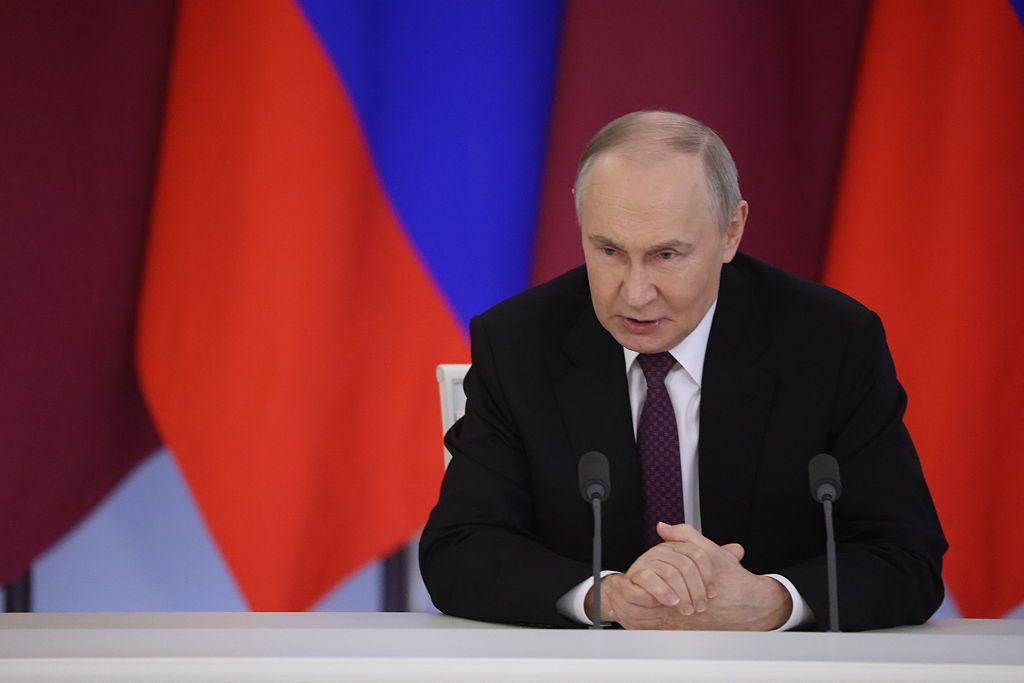 Russia open to direct talks with Ukraine, Putin claims