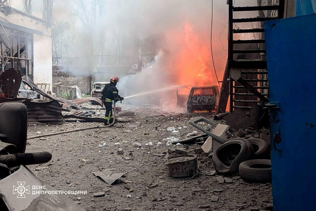 5 killed, 40 injured in Russian attacks on Ukraine over past day