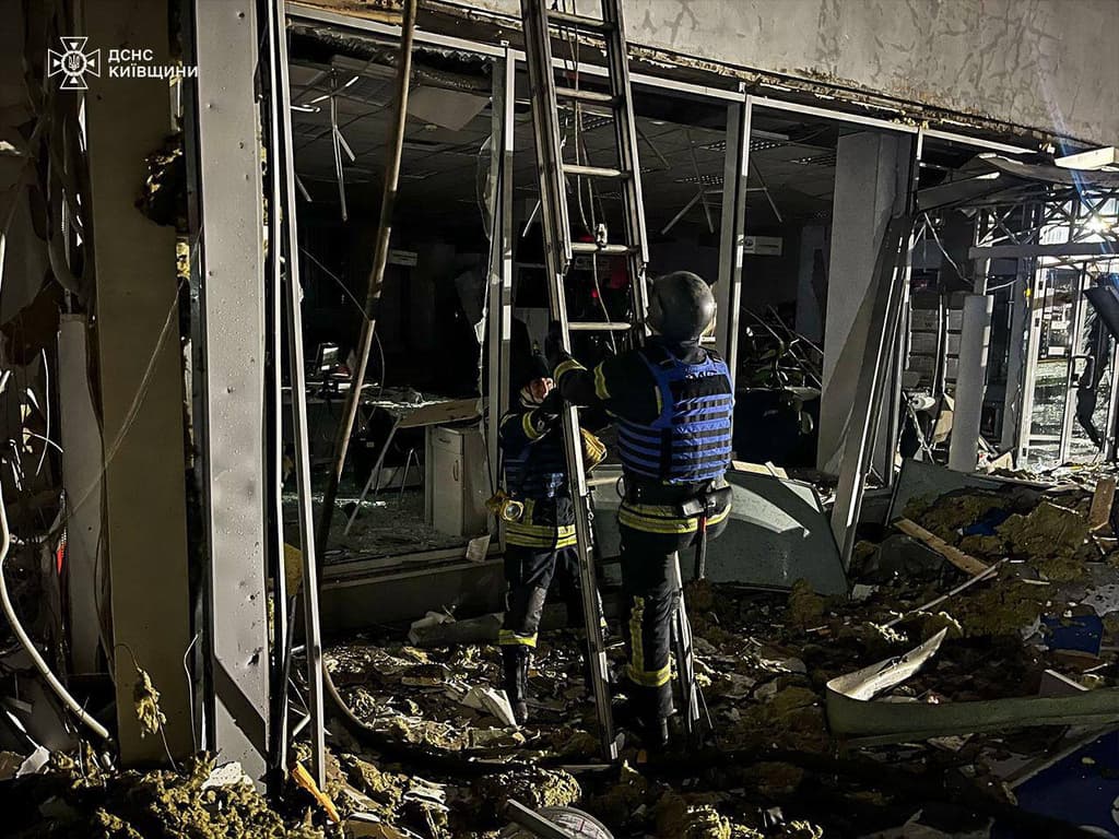 Russian attacks across Ukraine kill 6, injure 46 over past day