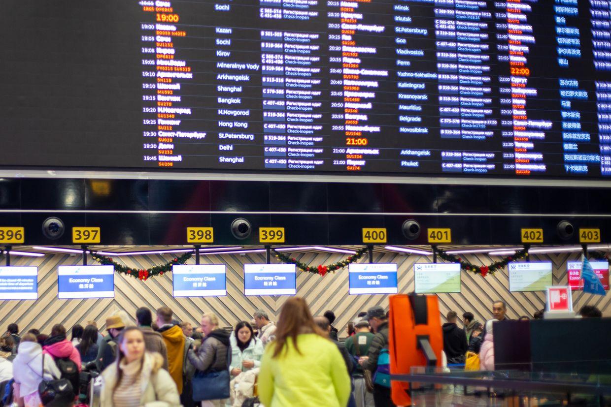 Russia intercepts drone attack on Moscow, prompting flight disruptions and emergency response