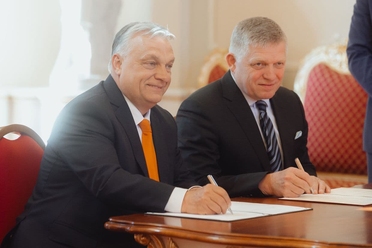 Hungary, Slovakia to challenge EU Russian gas ban in court