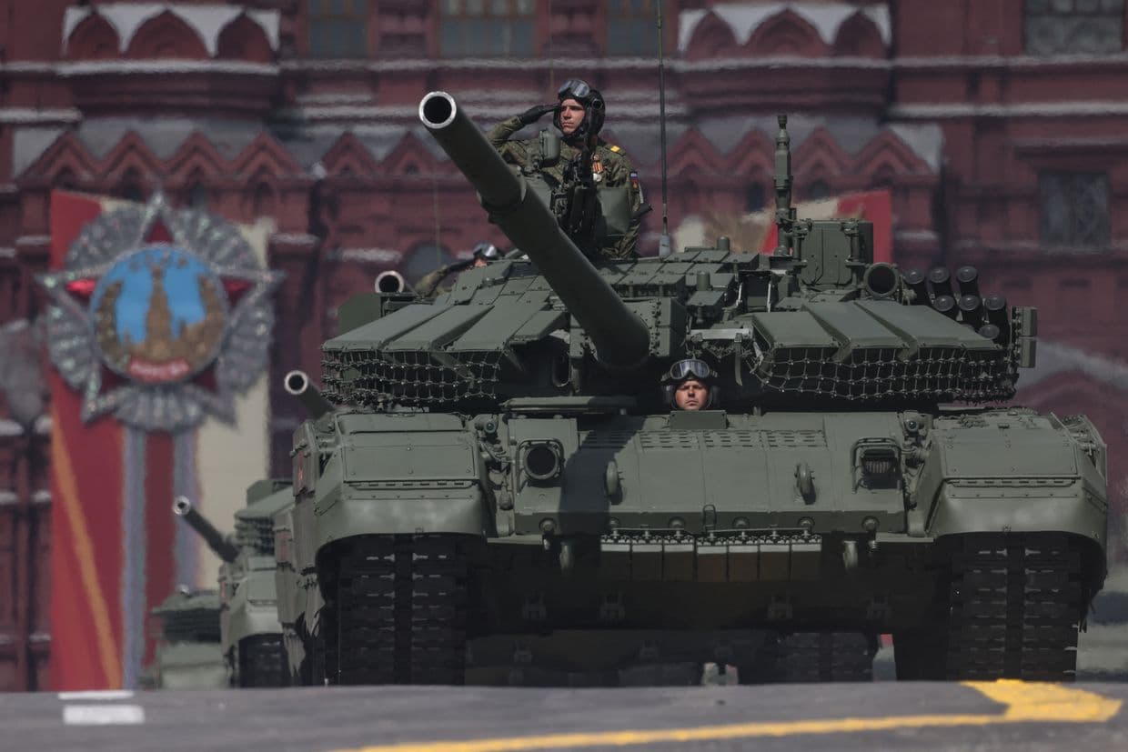 Putin increases Russia's regular army personnel to nearly 2.4 million