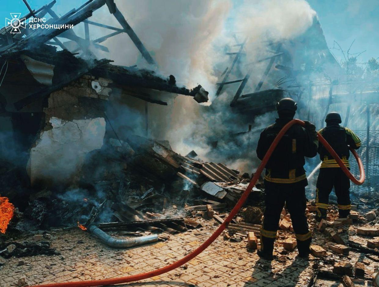 Russian drone attack on Kherson kills 1, injures 2