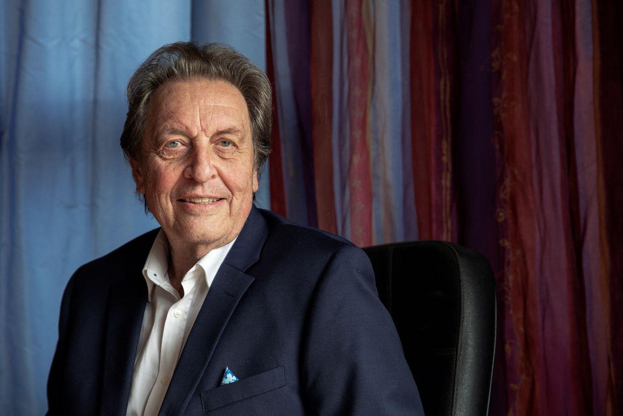 Elon Musk's father to attend pro-Kremlin event in Russia hosted by far-right ideologue