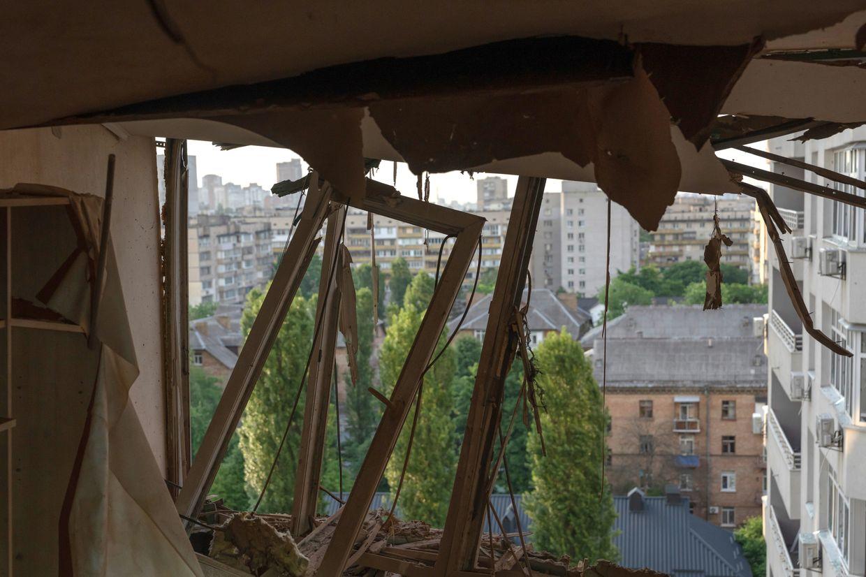 'Loud night in Kyiv, Dad' — US envoy's daughter appeals to Kellogg during Russian attack