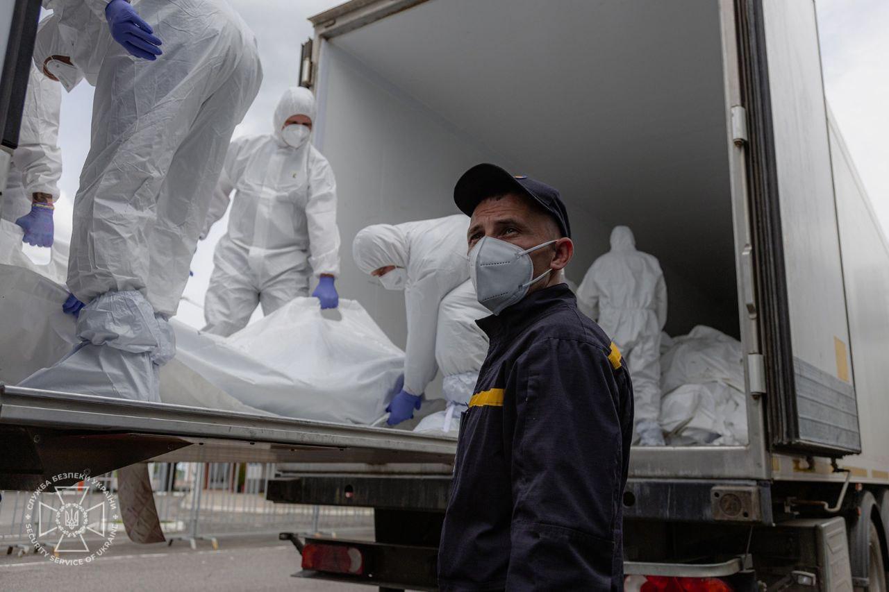 Ukraine returns bodies of 3 Russian soldiers repatriated as remains of Ukrainians, Interior Ministry says