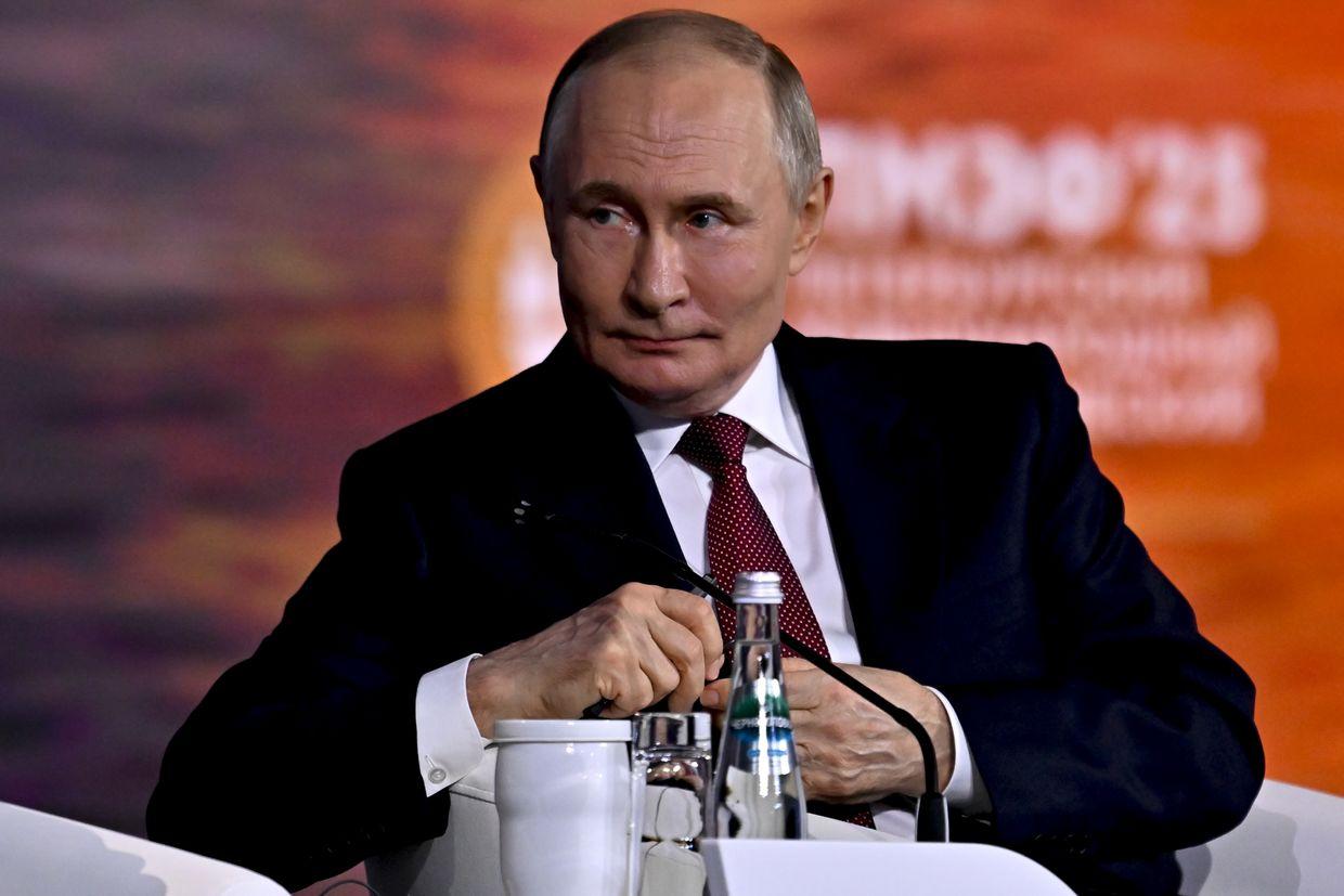 Russian economy recession warnings 'greatly exaggerated,' Putin claims, denies war in Ukraine 'killing' growth
