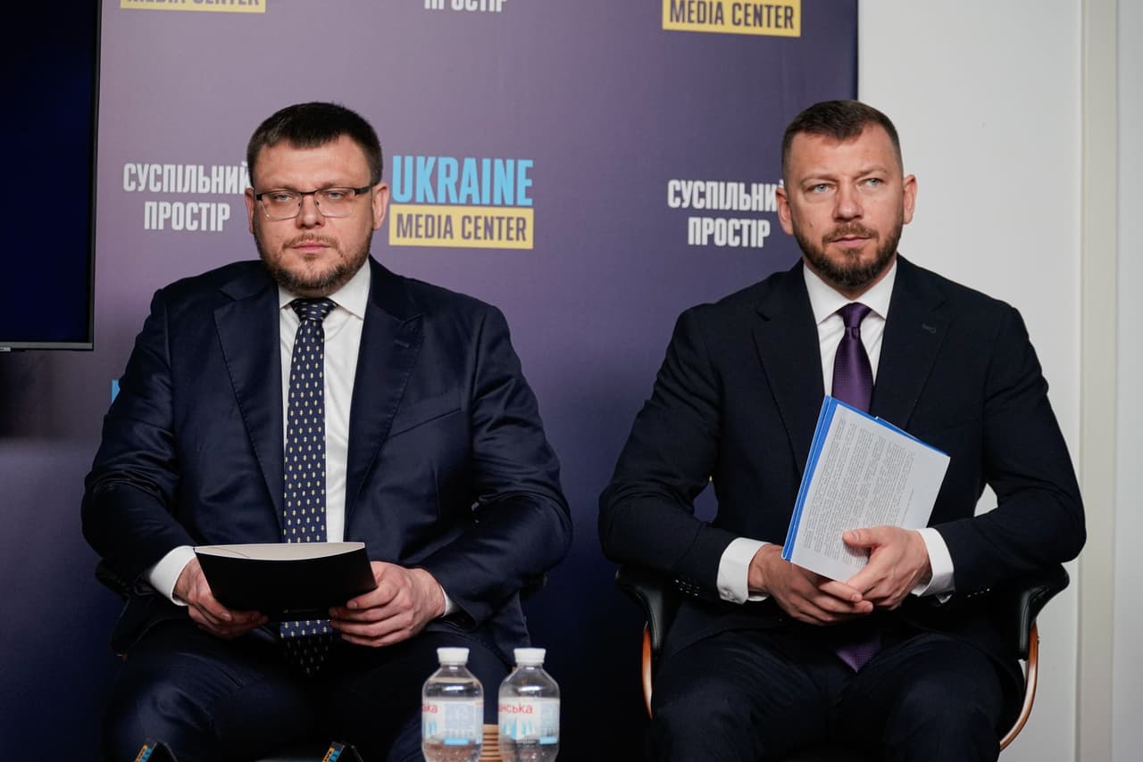 Top anti-corruption official resigns over Ukraine's biggest graft scandal