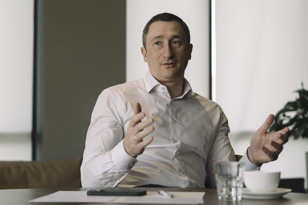 Ukrainian investigators seek to arrest ex-deputy prime minister in energy corruption case