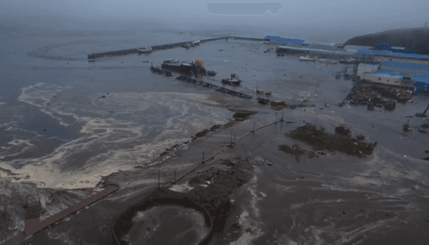Powerful earthquake in Russia's Far East triggers tsunami warnings, evacuations in Japan and US