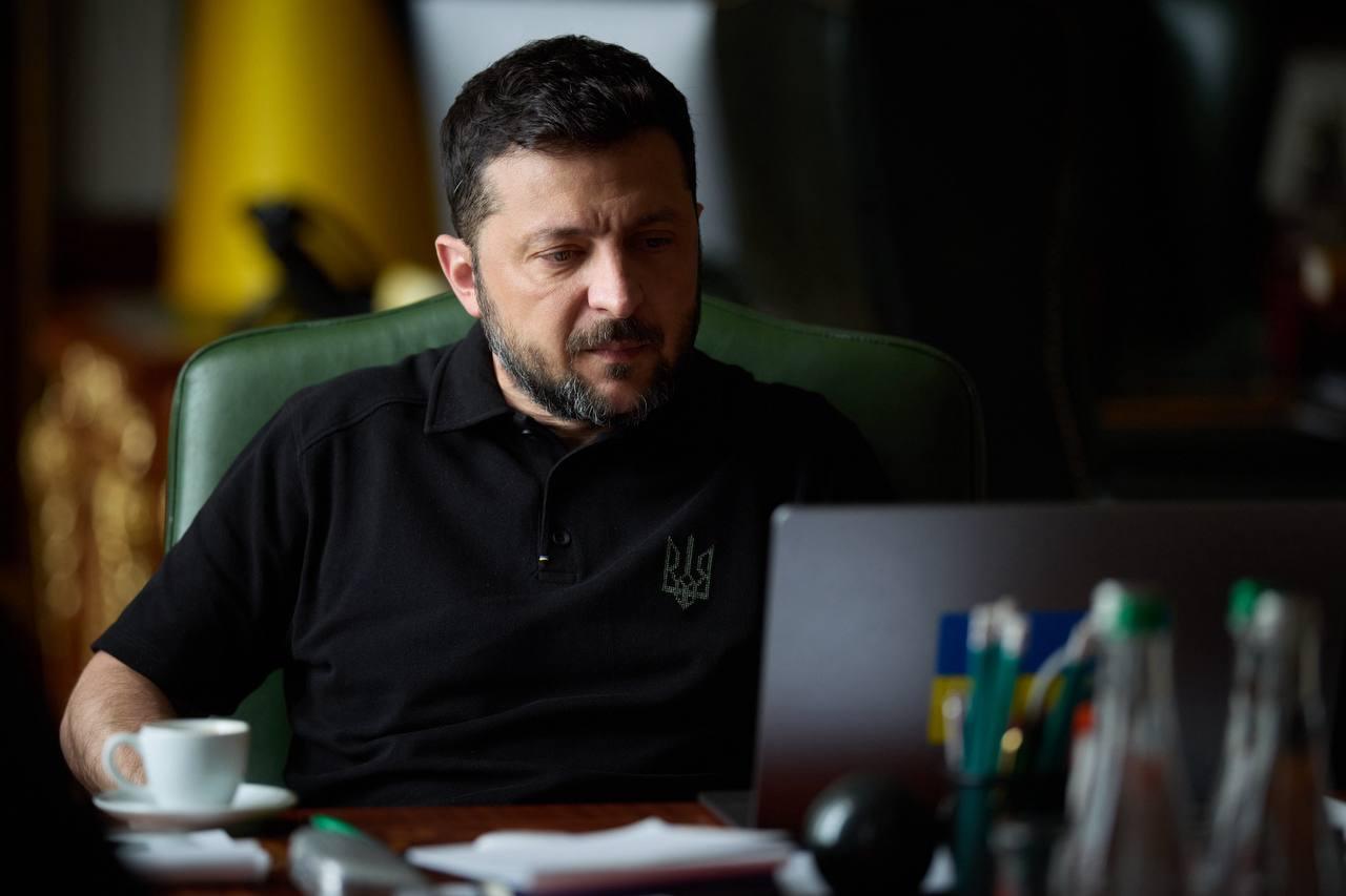 Zelensky speaks with Macron, von der Leyen, discusses anti-corruption, defense, EU integration