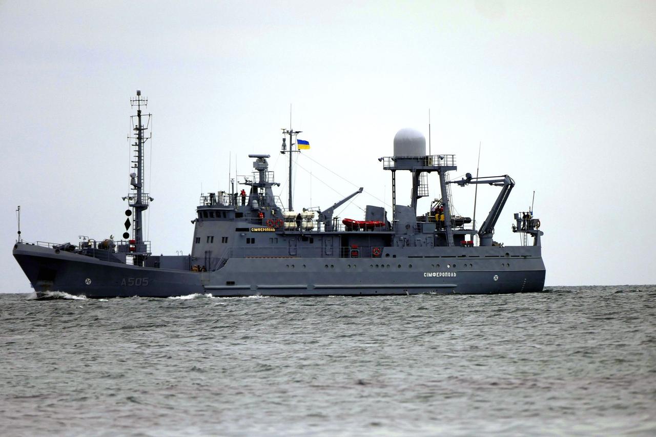 Russia hits Ukrainian vessel, killing 2 crew members, injuring others, Navy says