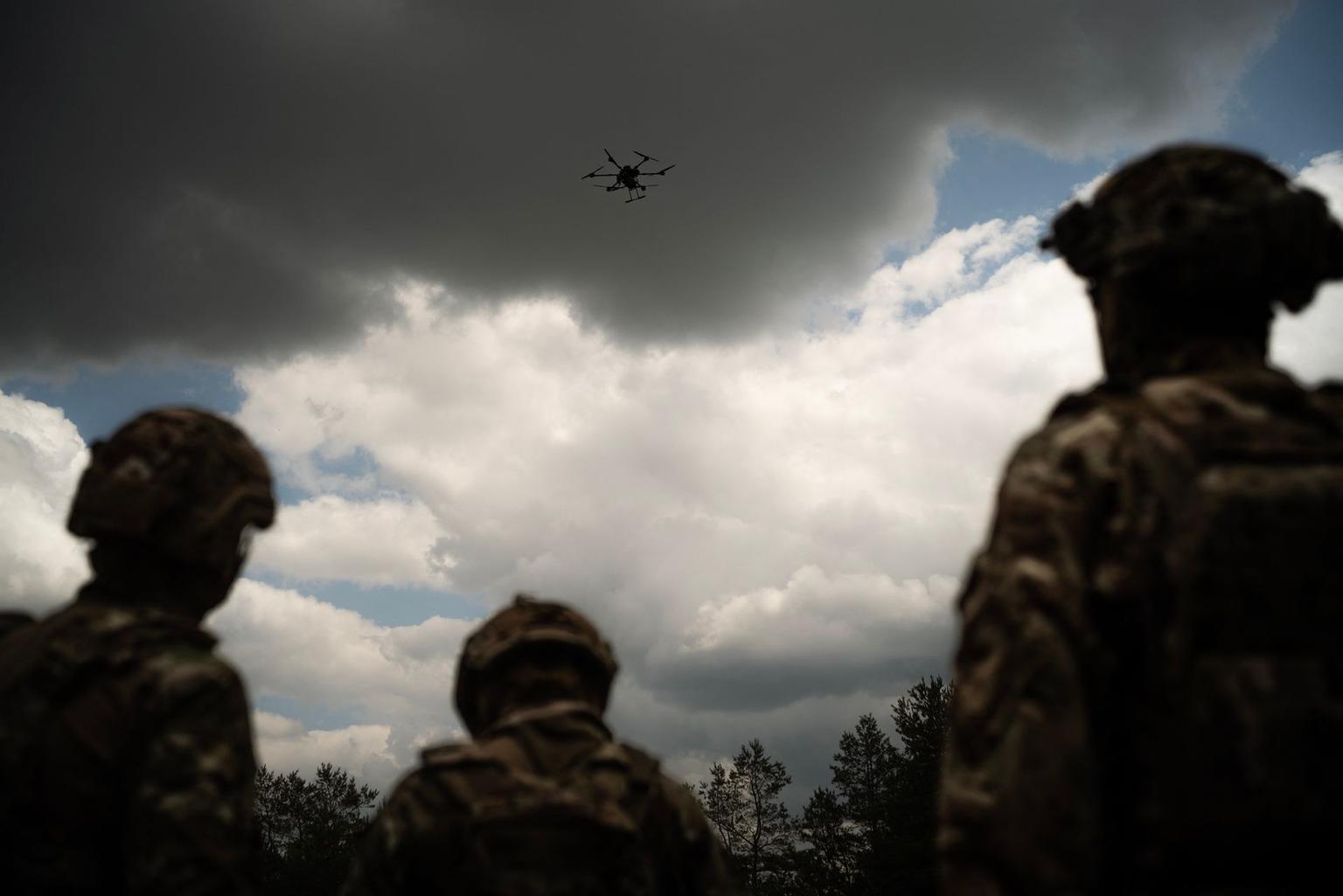 Watchdog claims Russian troops enter Dnipropetrovsk Oblast, military says attack repelled