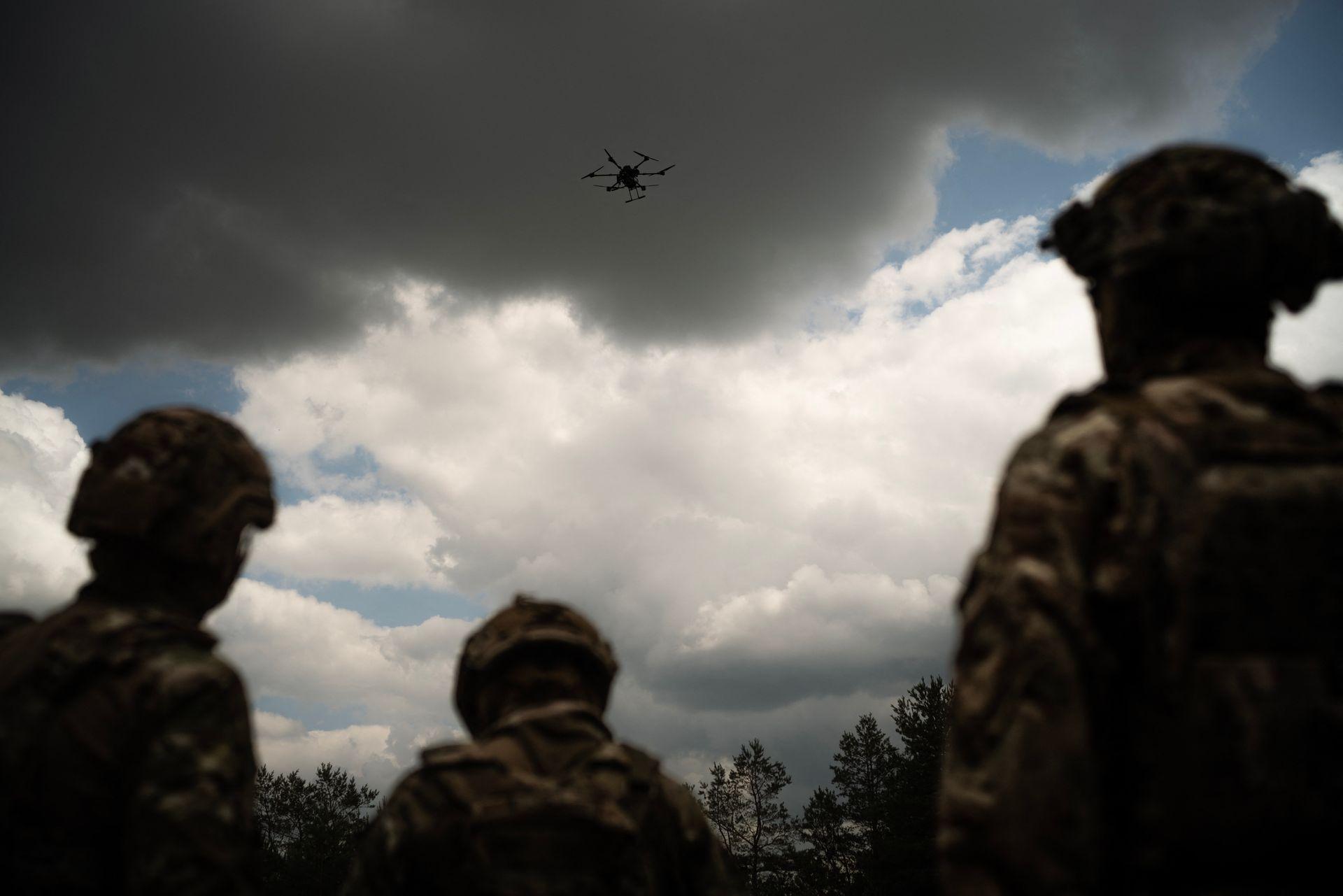 Watchdog claims Russian troops enter Dnipropetrovsk Oblast, military says attack repelled