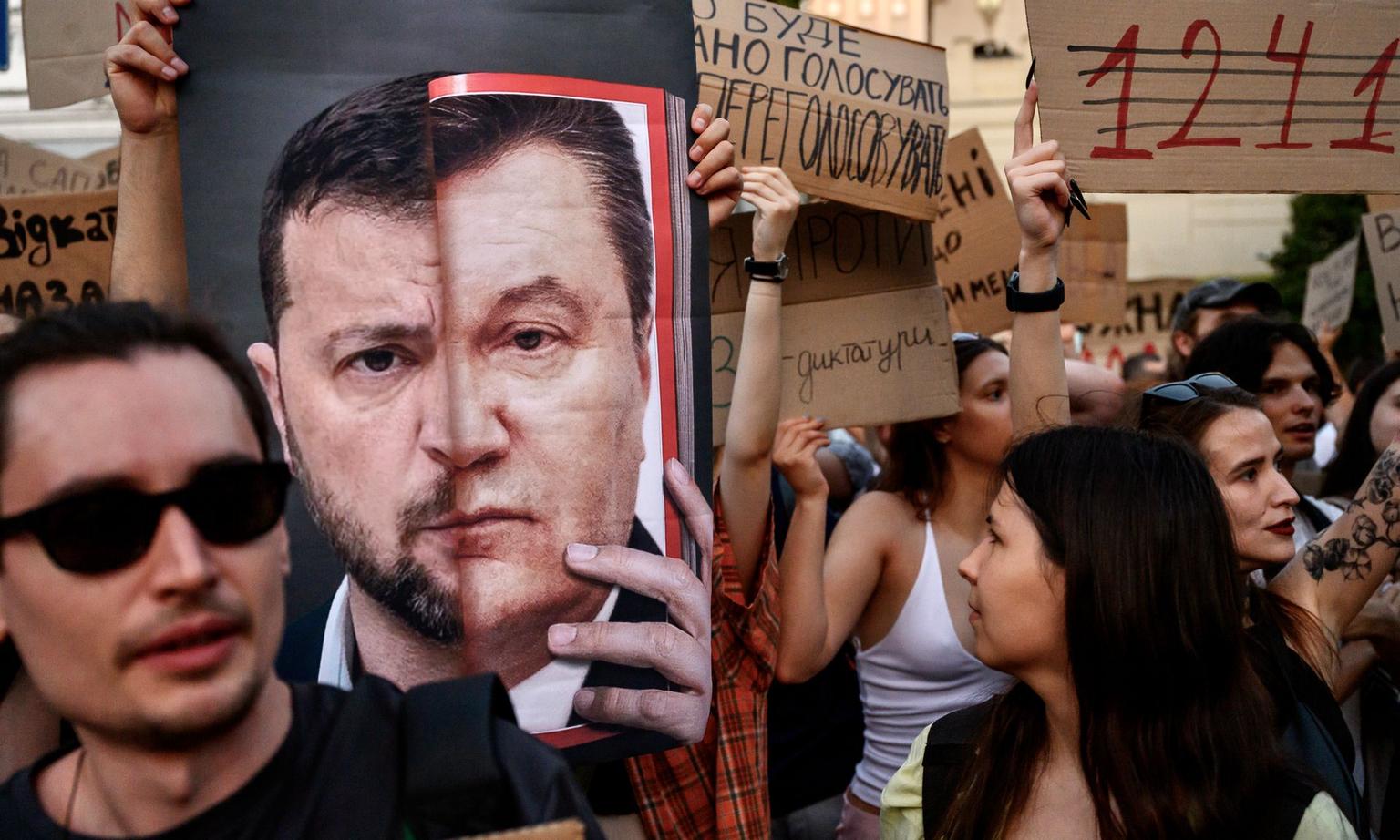 Zelensky's trust rating drops to 58% after anti-corruption agencies scandal