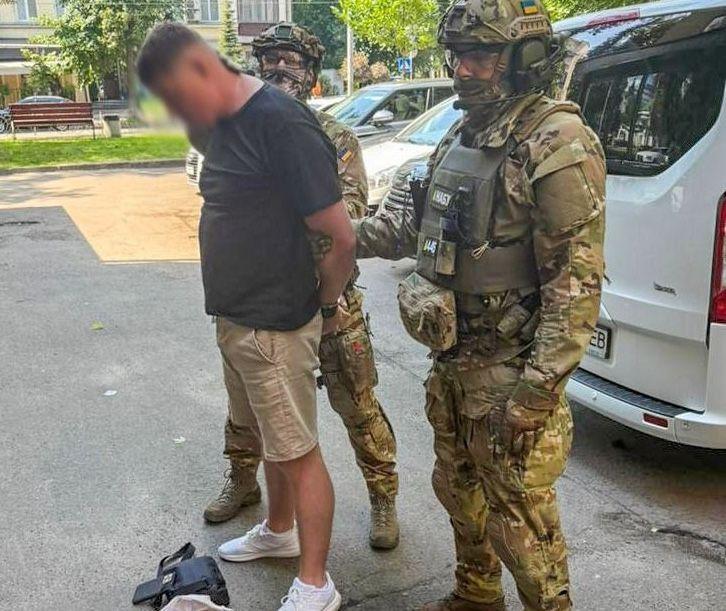 Ukraine's anti-corruption agencies uncover bribery scheme involving lawmaker, officials, soldiers
