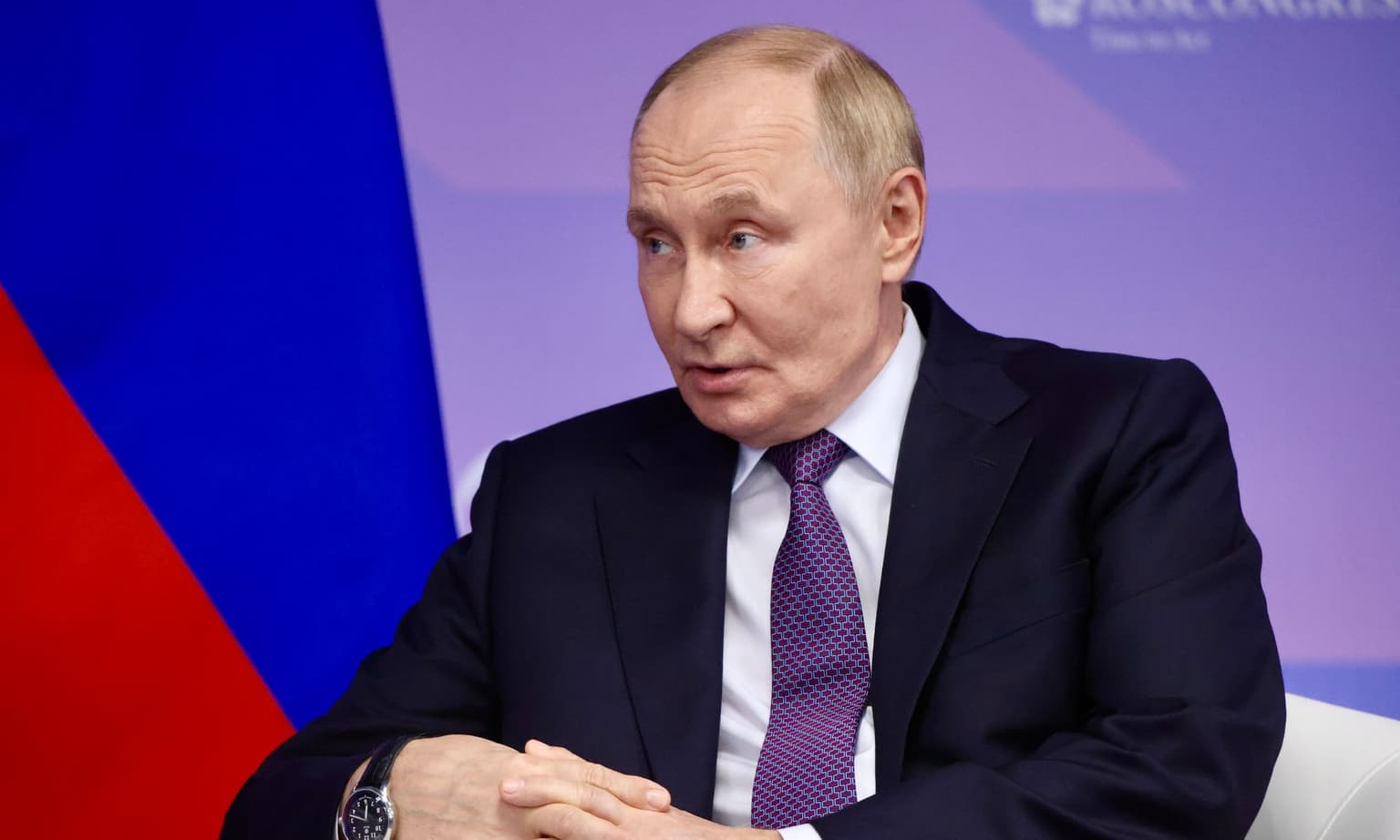 Foreign troops in Ukraine would be 'legitimate targets for destruction' by Russia, Putin warns
