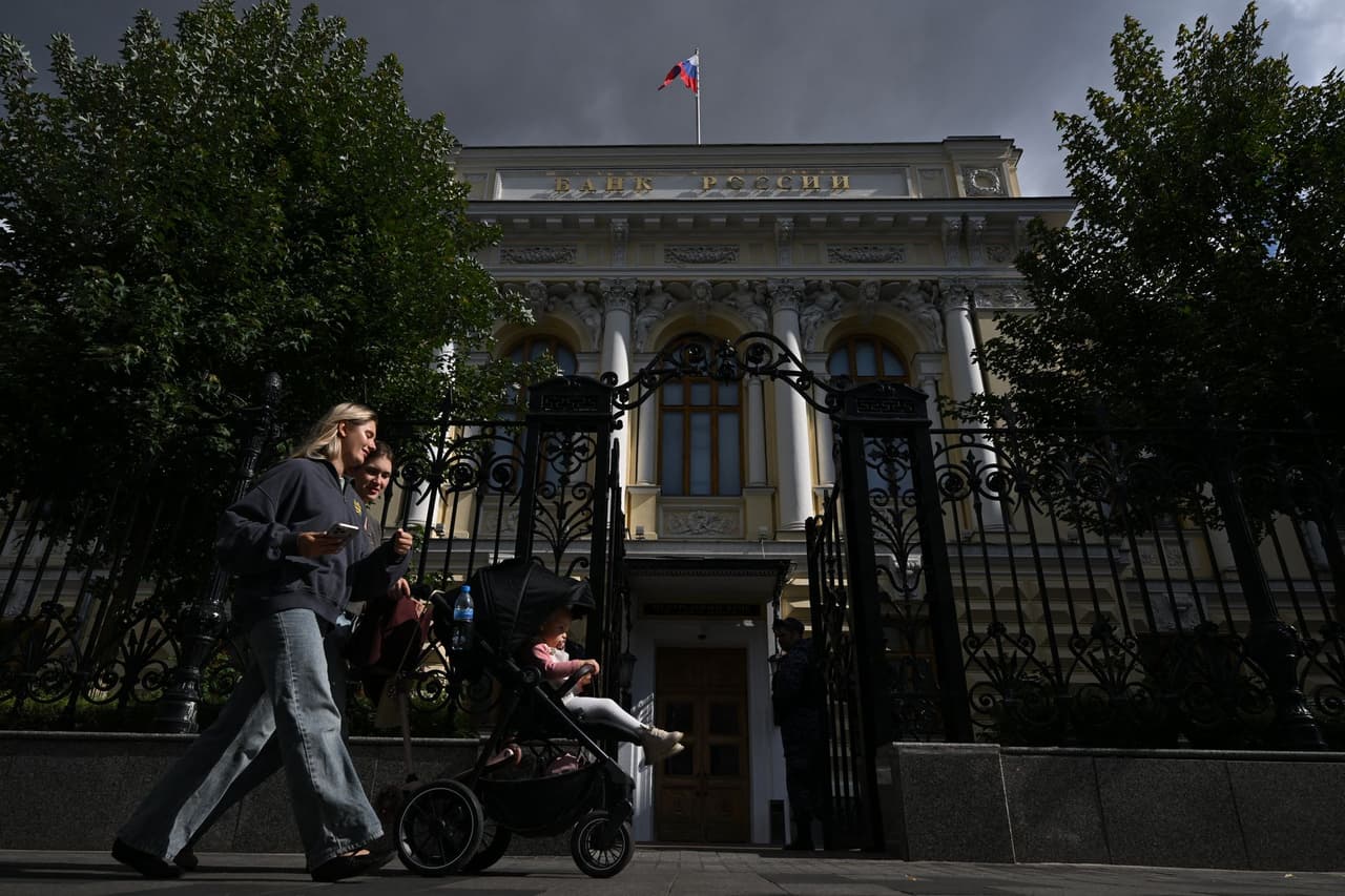 Russian state bank chief economist reportedly fired after warning of defeat in economic war with West