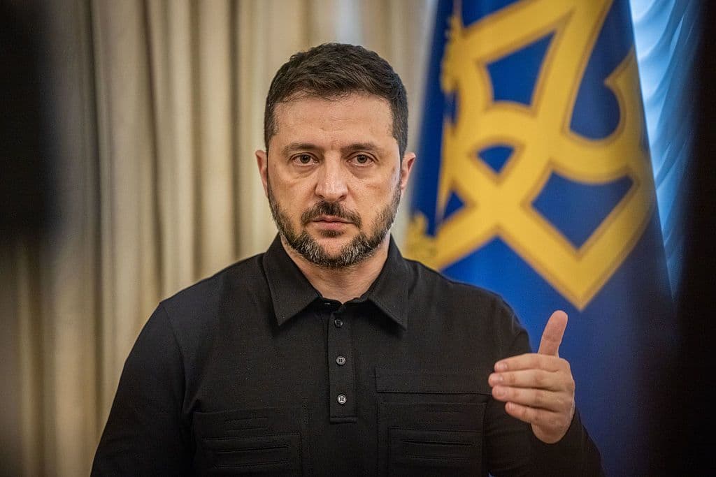 Ukraine, US planning major arms deals, Zelensky says