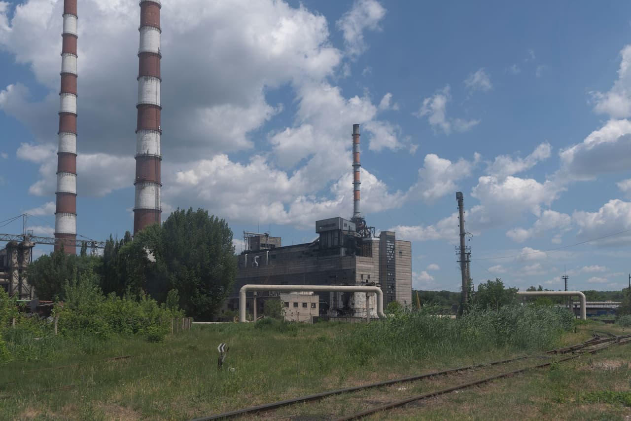 Ukraine war latest live: 'Normal people don't fight like this' — Russia bombs power plant in Donetsk Oblast, Zelensky says