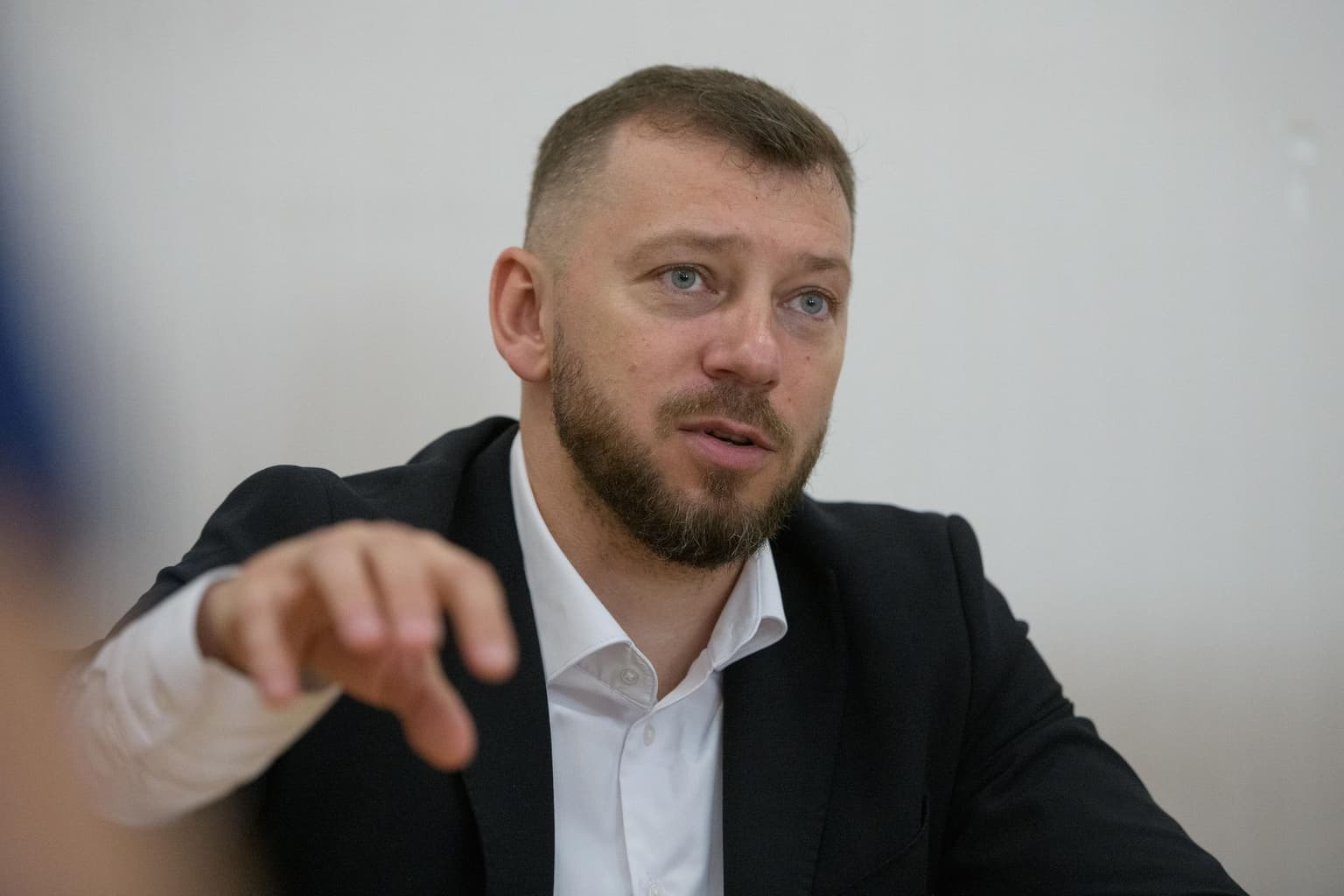 Ukraine's Security Service denies investigating top anti-graft prosecutor