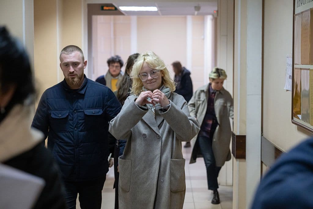 18 year-old street singer detained additional 13 days by Russian authorities for 'petty hooliganism'