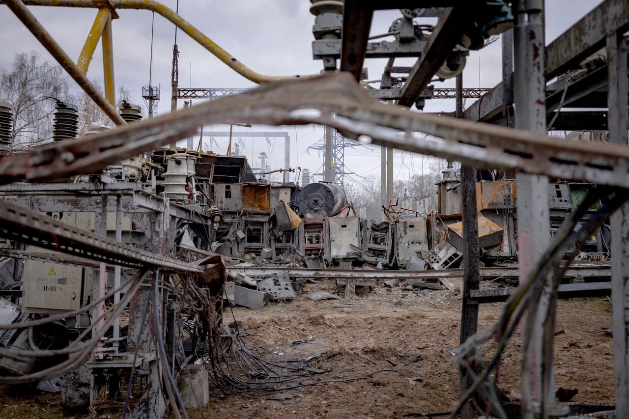 Under fire, Ukraine becomes Europe's energy defense instructor