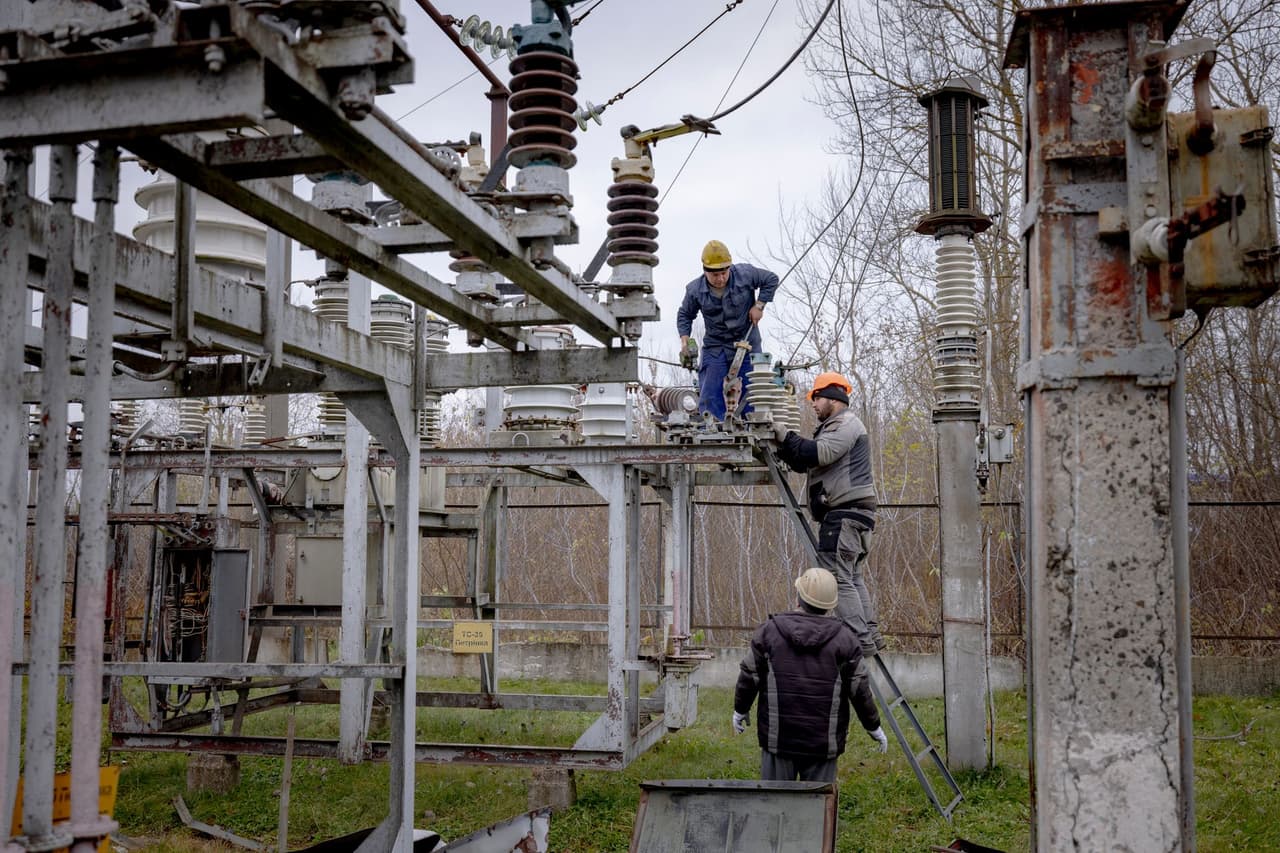 Russia strikes energy infrastructure in Chernihiv Oblast, leaving 12,000 subscribers without power