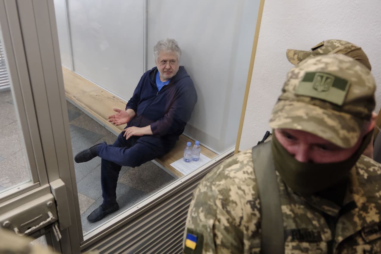 'Justice prevails' as Ukrainian oligarchs ordered to pay $3 billion in decade-old PrivatBank case