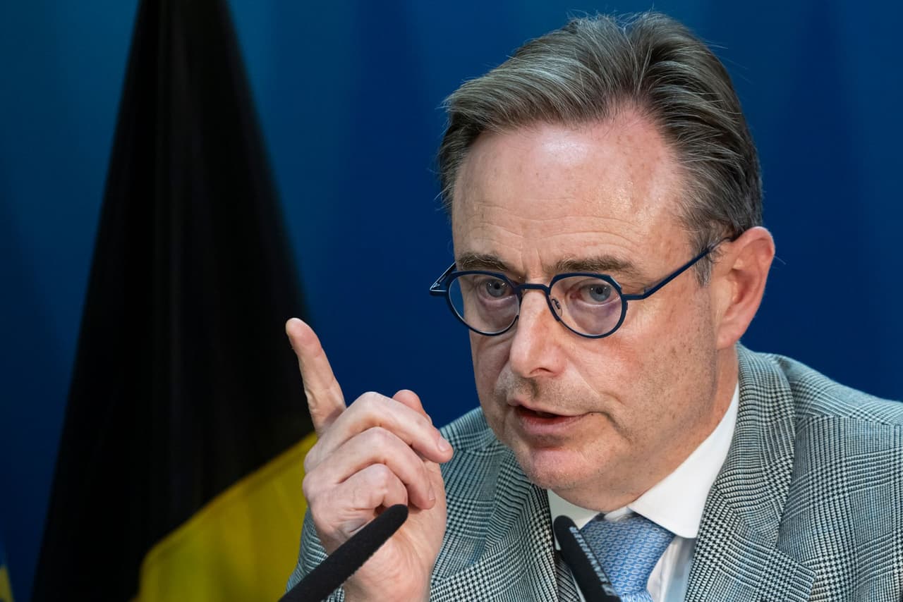 Belgian PM raises stakes on Kyiv lifeline, renewing opposition to Russian frozen-assets reparations loan