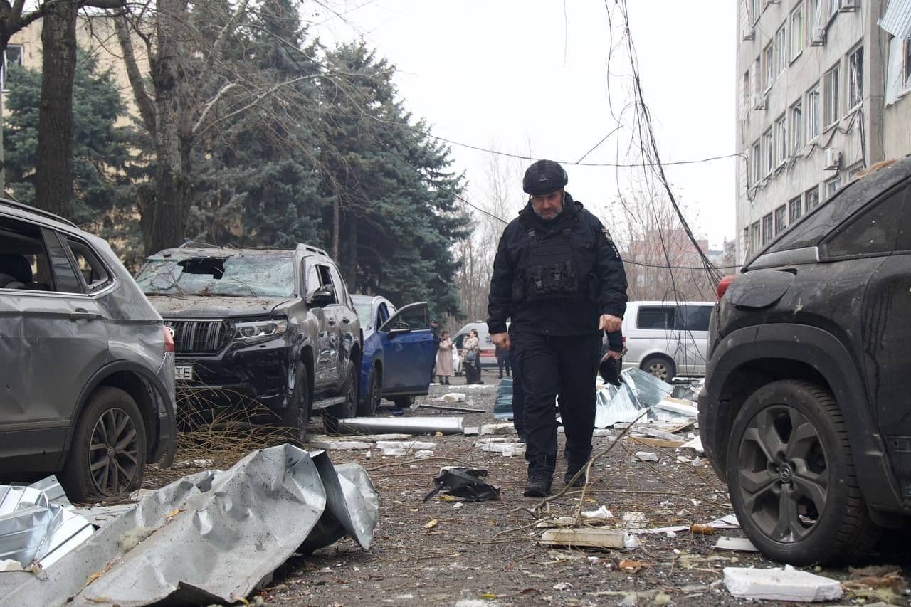 Russian ballistic missile hits Dnipro industrial area, leaving four dead, 40 wounded