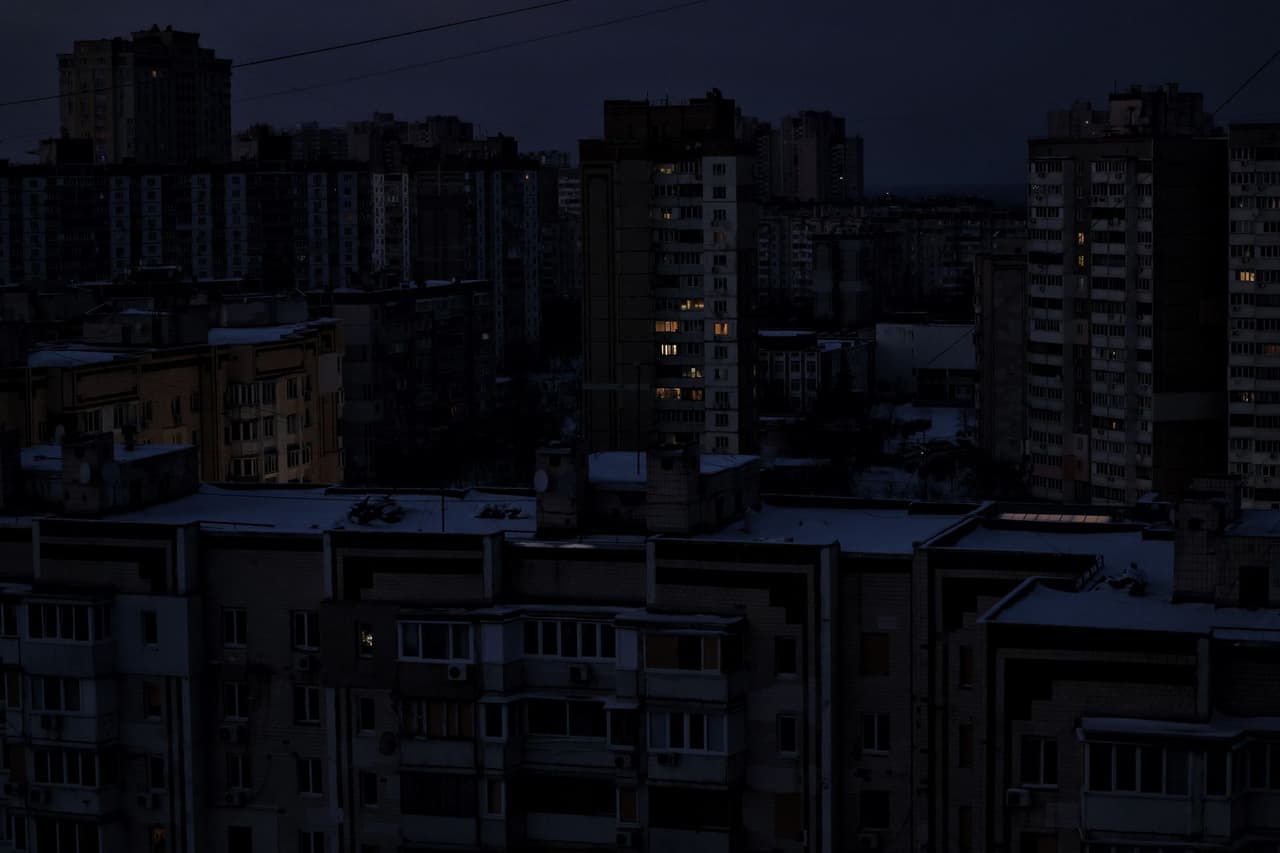 Germany announces $290 million aid package to repair Ukrainian energy infrastructure before winter