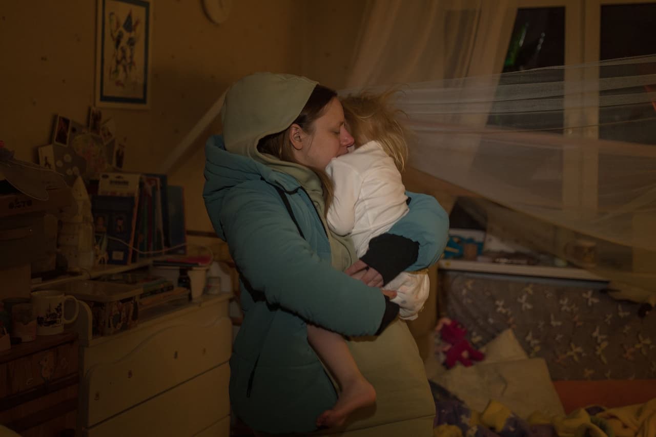 'Every day, we feel more hate towards Russia' — Kyiv families struggle to stay warm in near-freezing homes