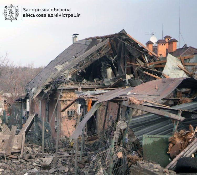 Russian attacks kill 4, injure 5 in Ukraine over past day