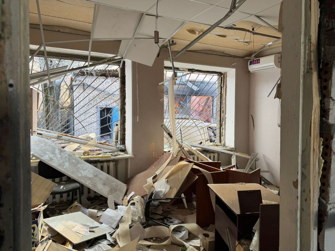 11-year-old child killed alongside mother after Russia strikes Sloviansk with glide bombs