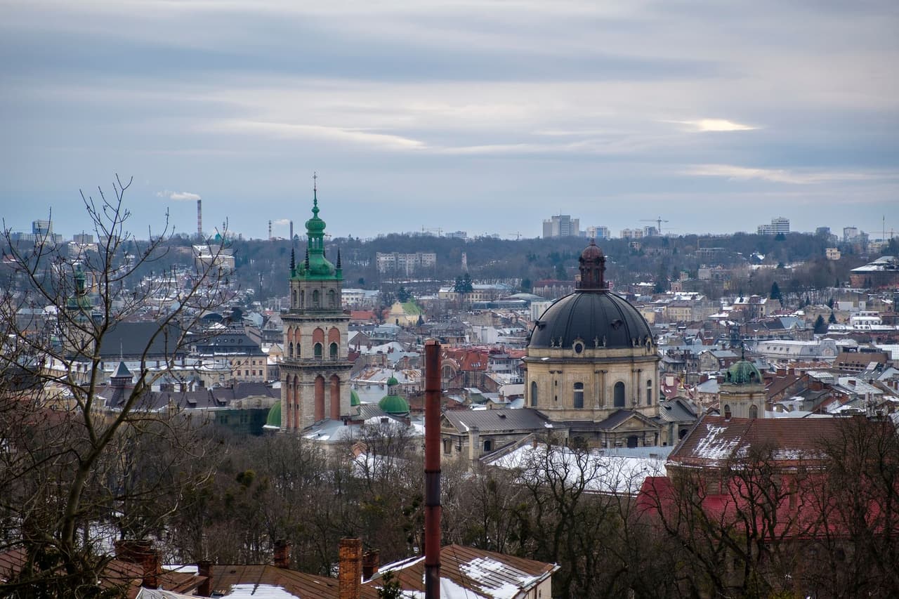 Explosions reported in Lviv as Russia launches hypersonic Kinzhal missiles