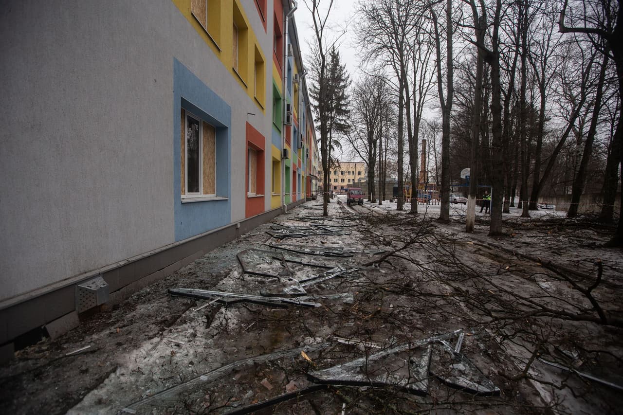 At least 13 injured in Russian attacks on Ukraine over past day