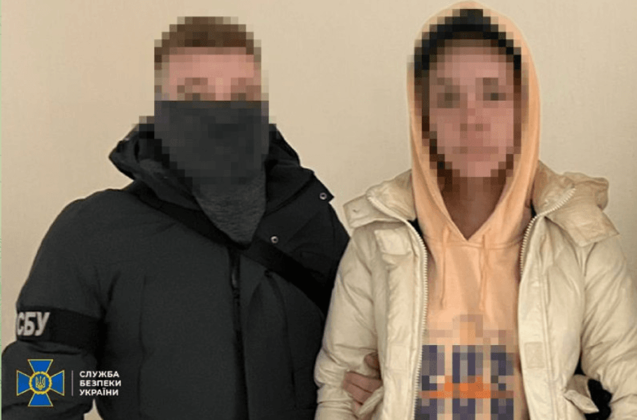 2 Ukrainians detained for registering Starlink terminals for Russian soldiers for 'easy money'