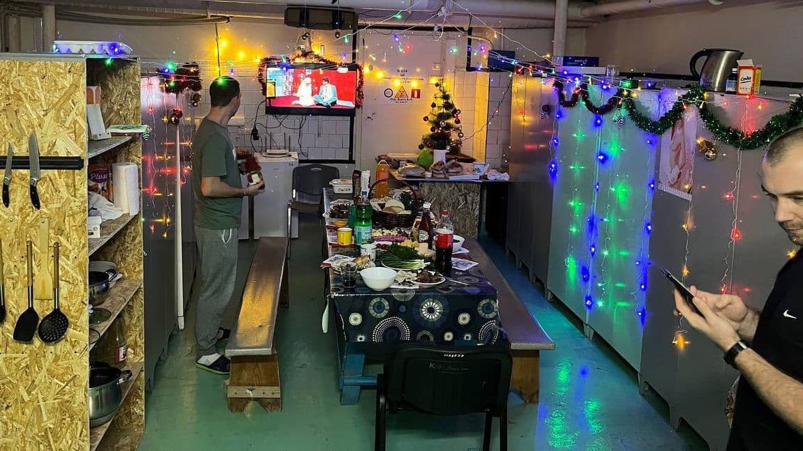 Russian workers turn occupied Zaporizhzhia nuclear power plant into 'resort'