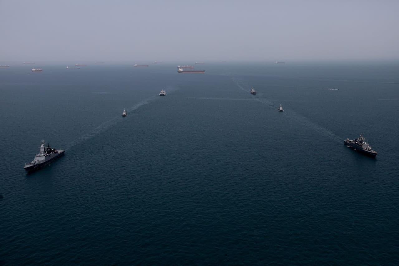 Sanctioned Russian billionaire's yacht passes through blockaded Strait of Hormuz