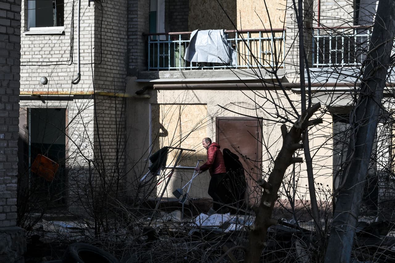 At least 3 killed, 27 injured in Russian attacks on Ukraine over the past day