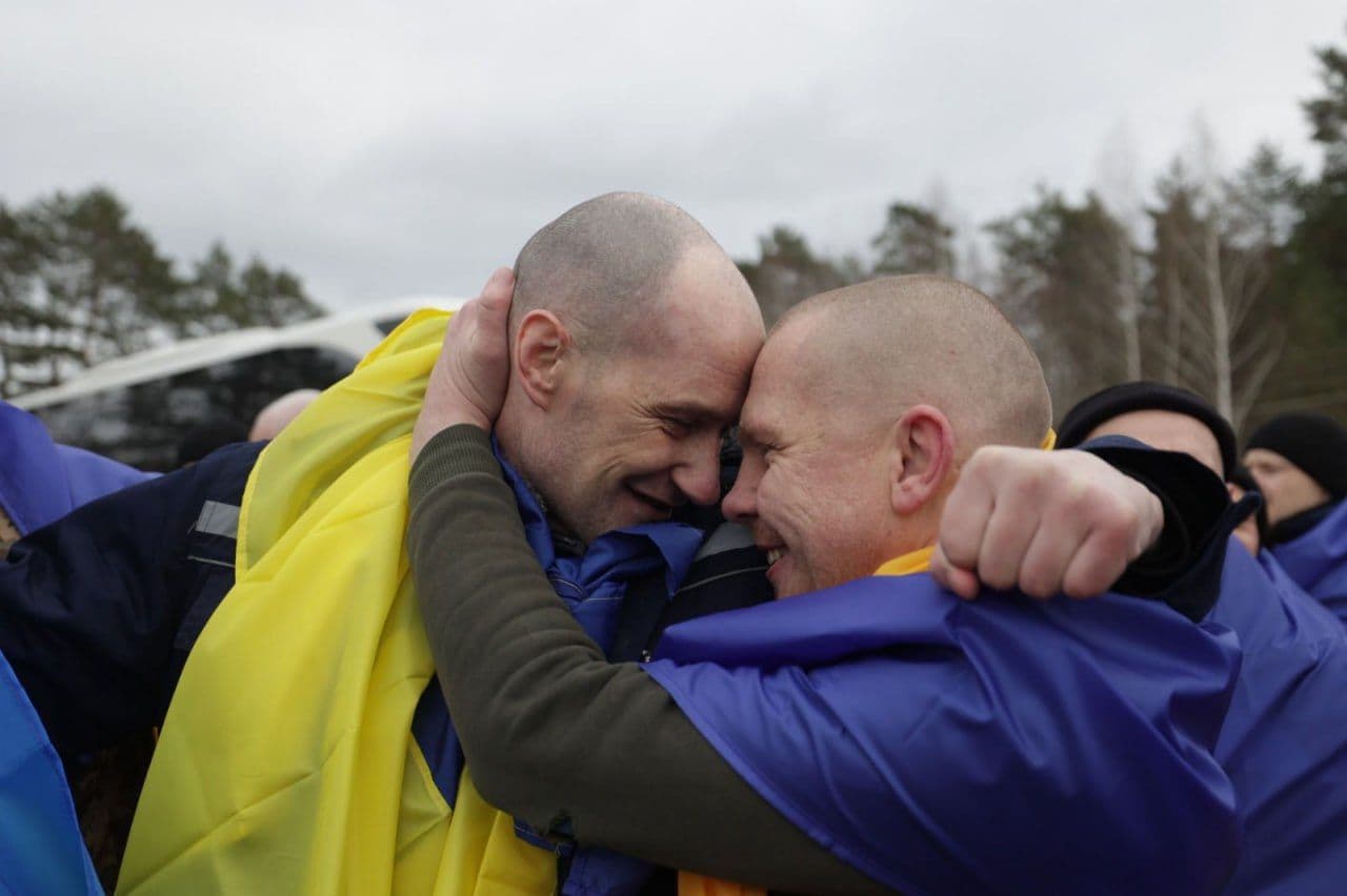 200 Ukrainian POWs return home in latest exchange, Zelensky says