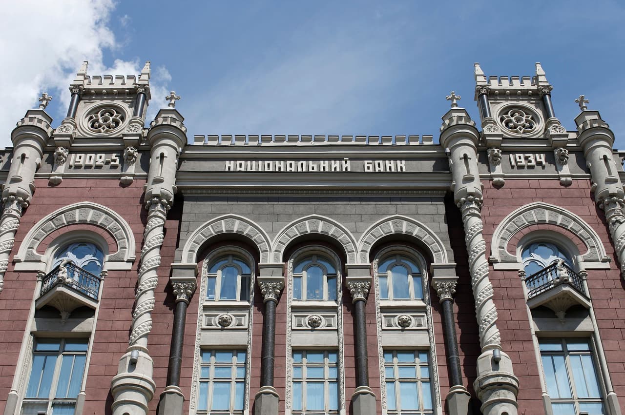 Ukraine holds key rate at 15% as inflation risks persist after Middle East energy shock