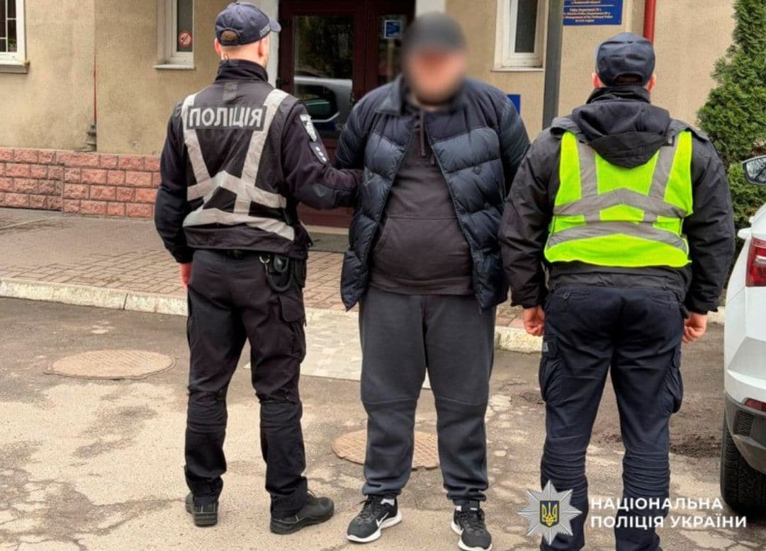 Lviv Customs inspector suspected in killing of enlistment officer, police say