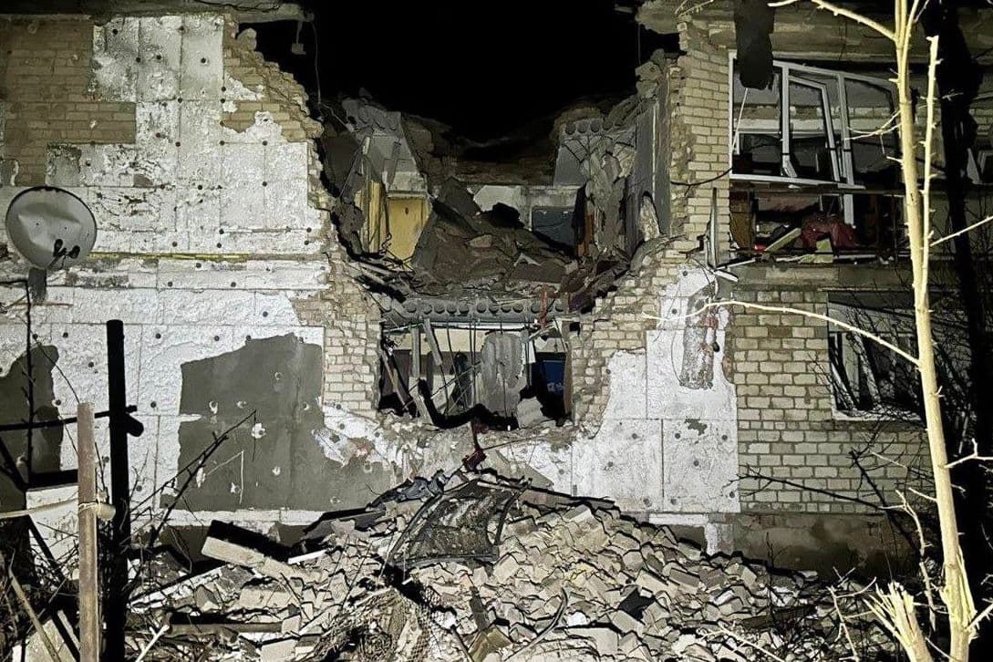 Russian attacks kill 9, injure 95 in Ukraine over past day