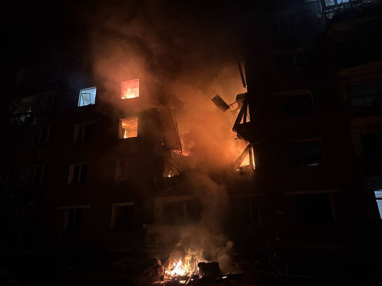 Russia strikes residential buildings in multiple regions of Ukraine, injuring at least 11