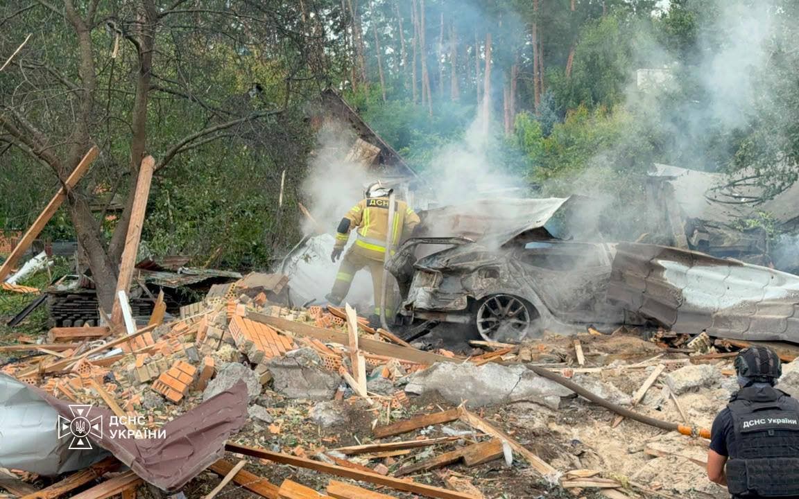 Russian ballistic missile strikes Kyiv arms exhibition, killing at least 10, injuring 100