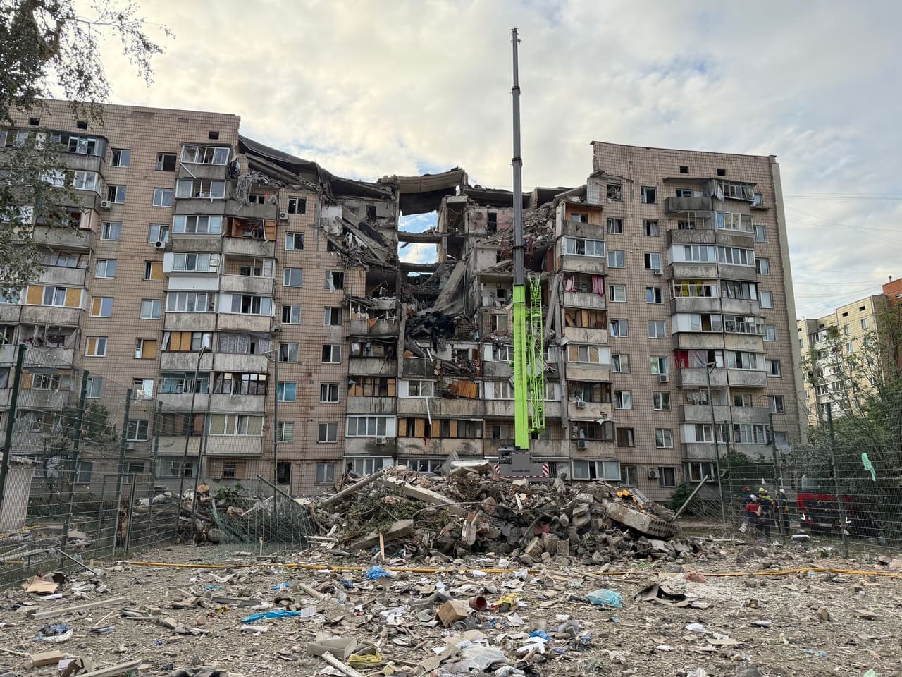 Massive Russian attack hits apartment buildings in Kyiv, killing 11, injuring 46